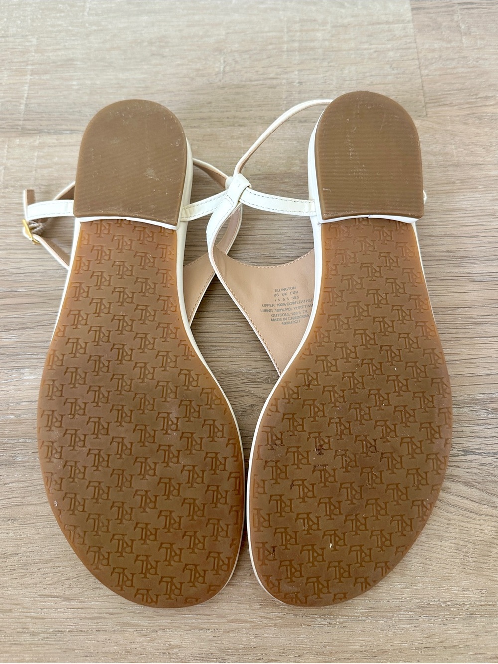 Ralph Lauren Gold-Accented Cream Leather T-Strap Sandals - Picture 6 of 9